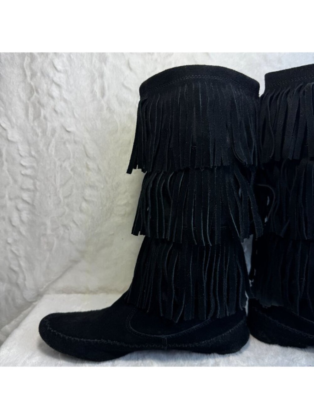 LC Lauren Conrad Thia Black Suede 3 Tier Fringe MidCalf Moccasin Boots Women 6M - Picture 6 of 14